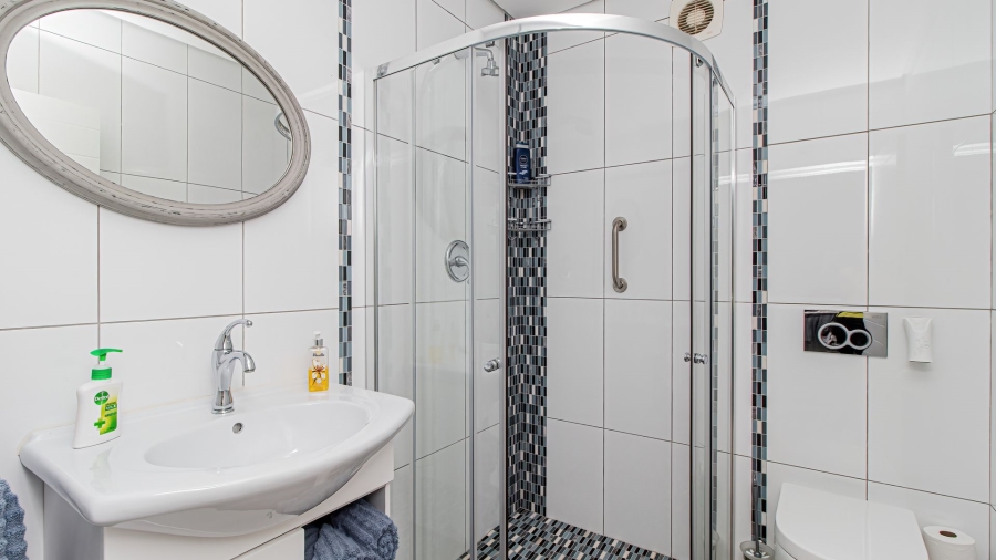 4 Bedroom Property for Sale in Beachfront Western Cape
